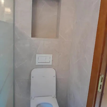 Deluxe Апартаменти